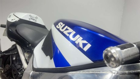 Suzuki GSX-R GSXR 750 2003 K3 25K NEEDS TIDY PROJECT 750CC SPORTS BIKE 21