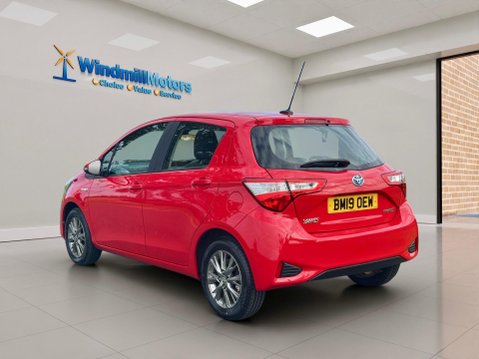 Toyota Yaris 1.5 VVT-h Icon E-CVT Euro 6 (s/s) 5dr 8