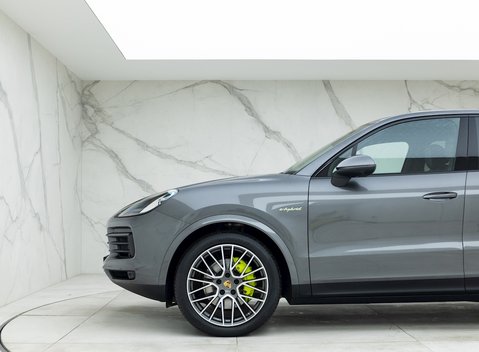 Porsche Cayenne E-Hybrid 26