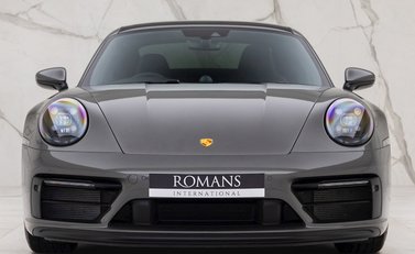 Porsche 911 Carrera GTS (992) 4