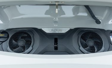 Porsche 911 Carrera 4S (992) 32