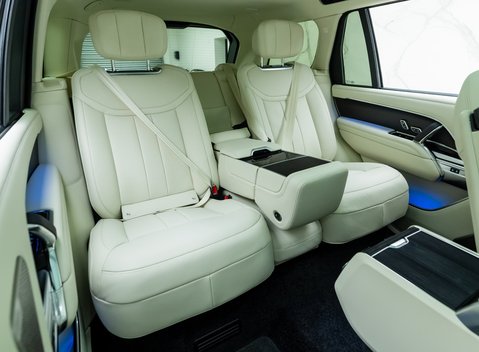 Land Rover Range Rover P460e Autobiography LWB 15