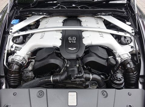 Aston Martin V12 Vantage S Roadster 21