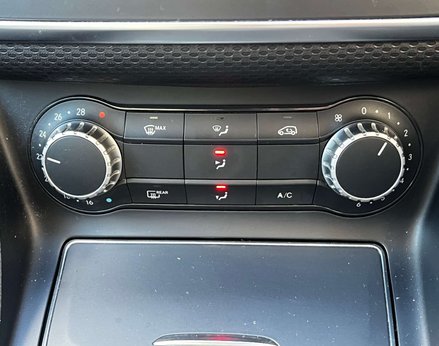 Mercedes-Benz A Class 1.5 A 180 D SE Executive Auto 5dr 53