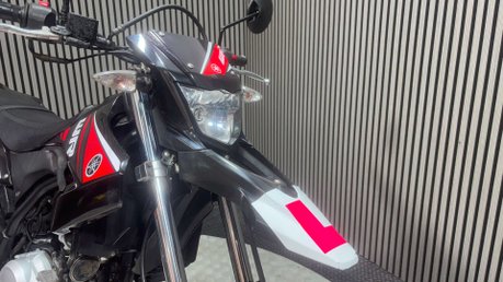 Yamaha WR125 WR 125 2012 34K NEW MOT SERVICED SUPERMOTO 125CC LEARNER BIKE 8