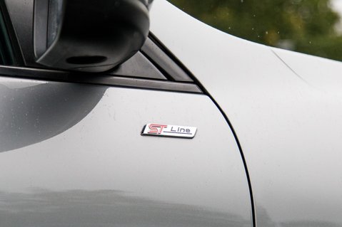 Ford Kuga ST-LINE X EDITION 9