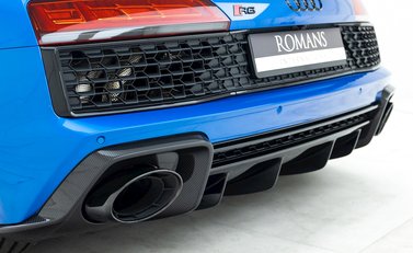 Audi R8 V10 Performance Carbon Black 26