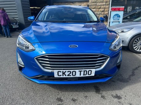 Ford Focus TITANIUM X 4