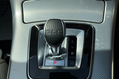 Mercedes-Benz SLC SLC 250 D AMG LINE - CAMERA -AIRSCARF -PARKTRONIC -HEATED SEATS 11