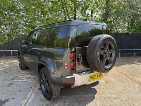 Land Rover Defender HARD TOP SE MHEV 6