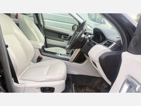 Land Rover Discovery Sport 2.0 Discovery Sport HSE TD4 Auto 4WD 5dr 4