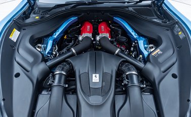 Ferrari Roma SPIDER 38