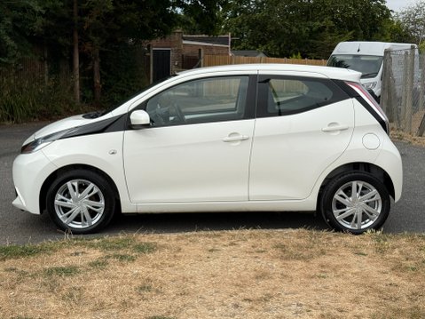 Toyota Aygo VVT-I X-PRESSION 7