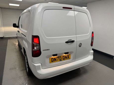 Vauxhall Combo 1.5 Combo 2300 SportIVE TD S/S 23