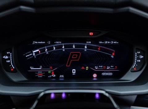 Lamborghini Urus SE 21
