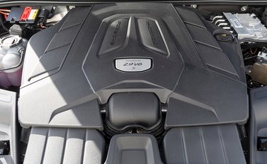 Porsche Cayenne S 31