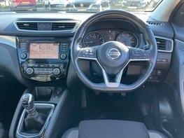 Nissan Qashqai 1.3 Qashqai N-Connecta DiG-T 5dr 18