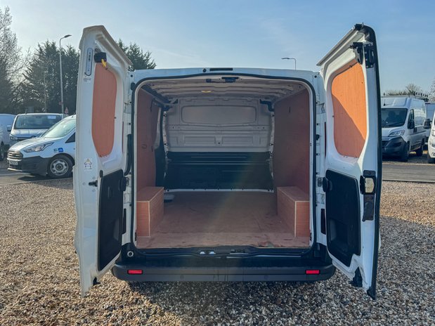 Renault Trafic LWB L2H1 Low roof Advance LL30 Aircon Sensors EURO 6 8