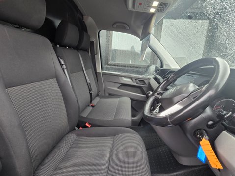 Volkswagen Transporter T30 TDI P/V STARTLINE 9