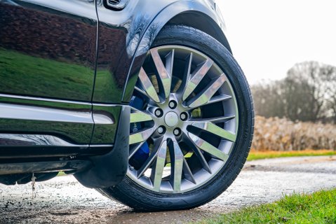 Land Rover Range Rover Sport V8 SVR 6