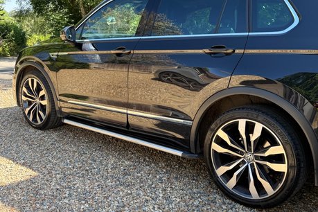 Volkswagen Tiguan R-LINE TECH TSI 4MOTION DSG 16