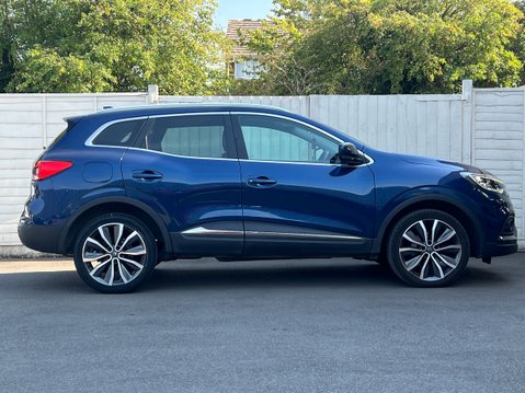 Renault Kadjar 1.3 TCe Iconic SUV 5dr Petrol Manual Euro 6 (s/s) (140 ps) 5