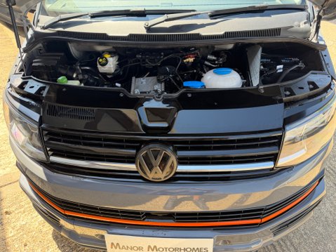 Volkswagen Transporter T6 CAMPER - VERSIONS PIONEER 4 BERTH POP TOP 8