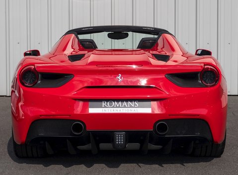 Ferrari 488 Spider 5