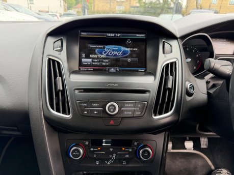 Ford Focus TITANIUM 15