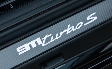 Porsche 911 Turbo S (992) 27