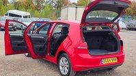 Volkswagen Golf 1.6 TDI BlueMotion Tech SE Hatchback 5dr Diesel DSG Euro 5 (s/s) (105 ps) 12