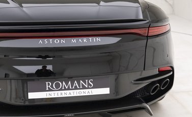 Aston Martin DBS Superleggera Volante 23