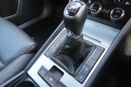 Skoda Superb 2.0 TDI SE Technology Euro 6 (s/s) 5dr 14