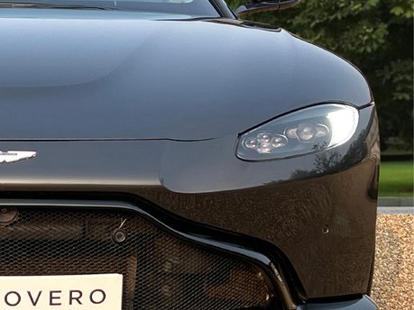 Aston Martin Vantage V8 17