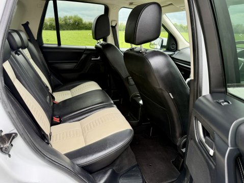 Land Rover Freelander SD4 DYNAMIC 11