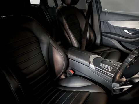 Mercedes-Benz GLC 2.0 GLC220d AMG Line (Premium) SUV 5dr Diesel G-Tronic+ 4MATIC Euro 6 (s/s) 11