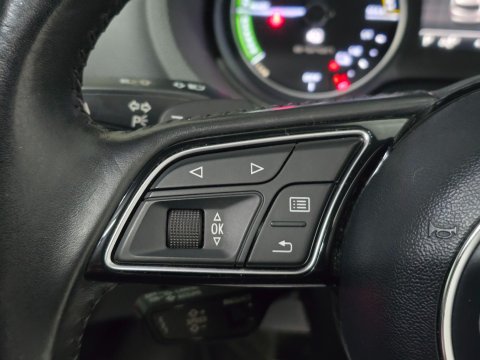 Audi A3 1.4 TFSI e-tron Sportback e-S Tronic Euro 6 5dr 8.8kWh 29