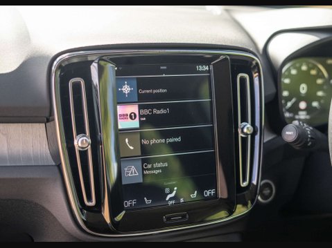 Volvo XC40 2.0 XC40 Inscription B4 MHEV AWD Auto 4WD 5dr 28