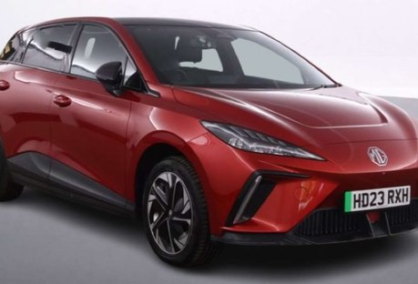 MG MG4 64kWh Trophy Long Range Hatchback 5dr Electric Auto (203 ps)