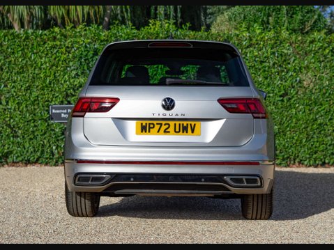 Volkswagen Tiguan 1.5 Tiguan R-Line Edition TSI Semi-Auto 5dr 6
