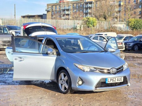 Toyota Auris 1.6 V-Matic Sport Hatchback 5dr Petrol Multidrive S Euro 5 (132 ps) 7