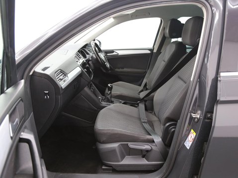 Volkswagen Tiguan 2.0 TDI Match Euro 6 (s/s) 5dr 22