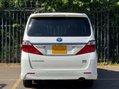 Toyota Alphard Hybrid 32