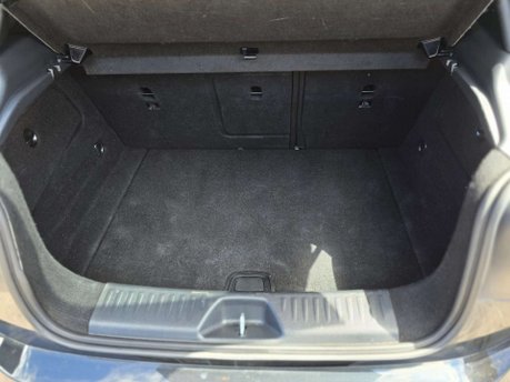 Mercedes-Benz A Class 1.6 A180 Sport Edition Hatchback 5dr Petrol 7G-DCT Euro 6 (s/s) (122 ps) 8