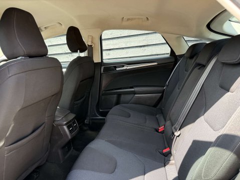 Ford Mondeo 2.0 Mondeo Titanium Econetic TDCi 5dr 9