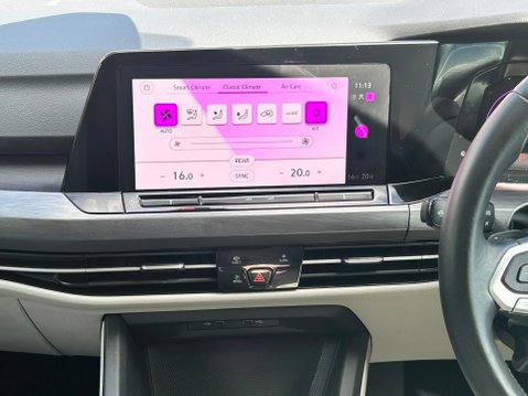 Volkswagen Golf STYLE ETSI DSG 23