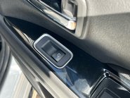 Mitsubishi Outlander PHEV DESIGN 38