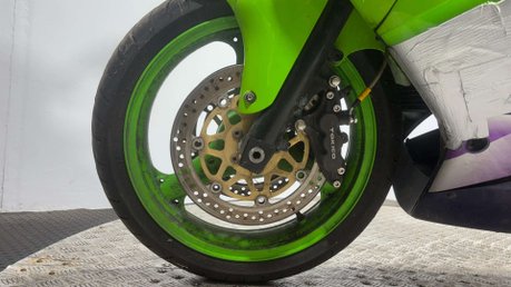 Kawasaki ZX ZX9R 1999 44K SPARES OR REPAIR PROJECT BIKE 900CC SUPER SPORT 20
