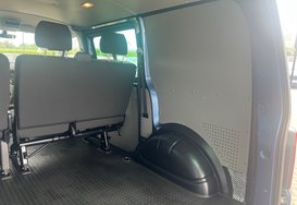 Volkswagen Transporter T32 TDI KOMBI HIGHLINE BMT 40