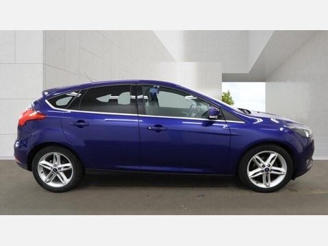 Ford Focus 1.0T EcoBoost Zetec Edition Euro 6 (s/s) 5dr 3